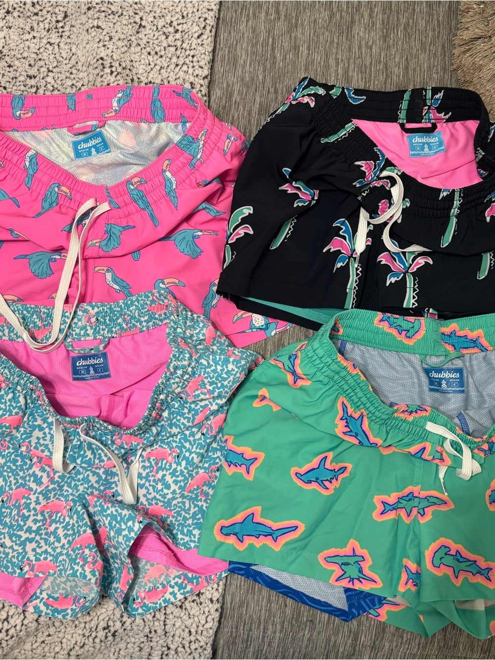 Men’s Chubbies swim trunks, M, 4” lined